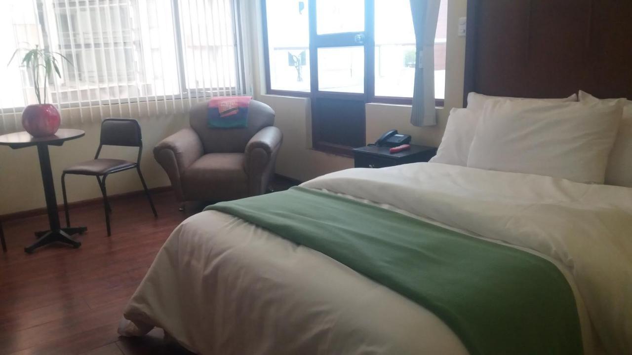 Hotel Saint Thomas Quito Zewnętrze zdjęcie